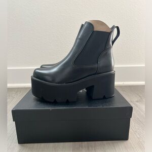 Platform Chelsea Boots